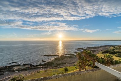 Apartamento de 4 dormitorios en Edificio Acantilados, Punta Ballena -  Acantilados - Ref : PBI15091