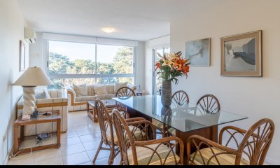 Apartamento de 3 dormitorios en Punta del Este - Amadeus - Ref : PBI15040