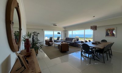 Venta apartamento 4 dormitorios, Playa Mansa  - Veramansa - Ref : PBI592