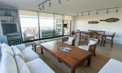 Apartamento en venta en Punta Ballena  -  Quartier Punta Ballena - Ref : PBI2404