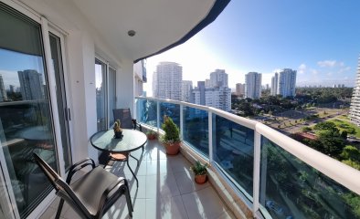 Apartamento de 2 Dormitorios con Parrillero Propio - Casino Tower - Ref : PBI14307