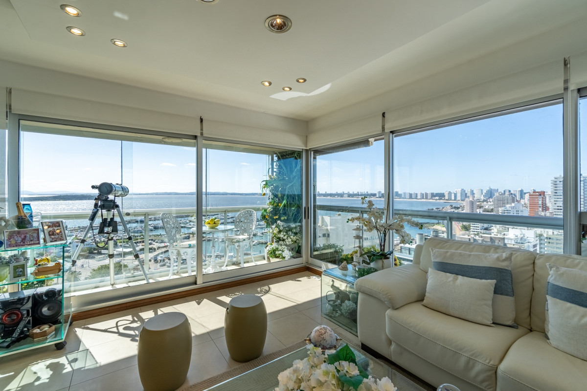 Venta de apartamento 3 DORMITORIOS con vista al Mar 