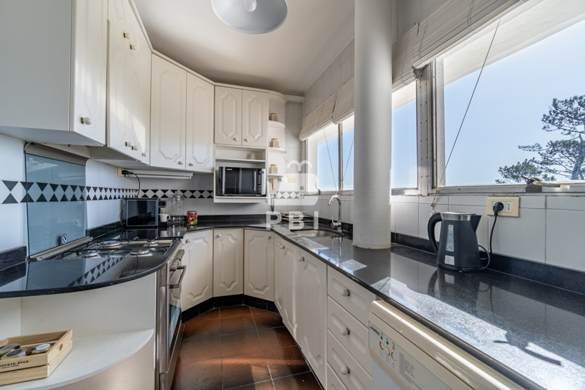 Q2FzYSA0IERPUk1JVE9SSU9TIGVuIFJJTkNPTkFEQSwgUHVudGEgQmFsbGVuYSAtIFJlZiA6IFBCSTI2ODg=