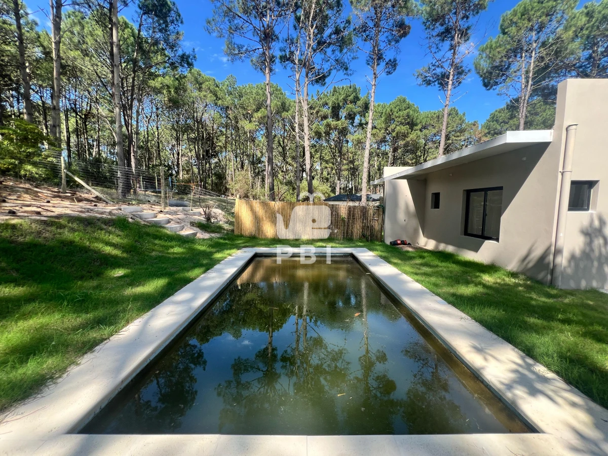 Q2FzYSBlbiB2ZW50YSBlbiBDbHViIERlbCBMYWdvLCBQdW50YSBCYWxsZW5hICAtIFJlZiA6IFBCSTE0NzAx