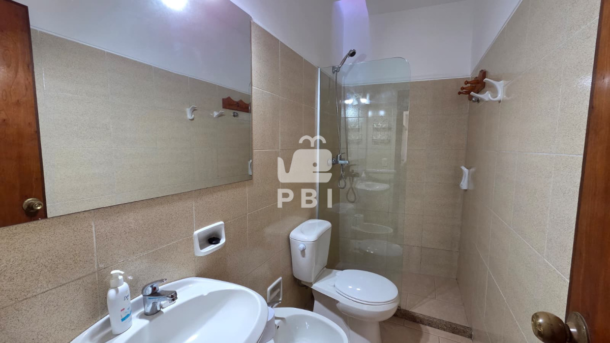 Q2FzYSAzIGRvcm1pdG9yaW9zIGVuIFB1bnRhIGRlbCBFc3RlIC0gUmVmIDogUEJJMTU3NzA=