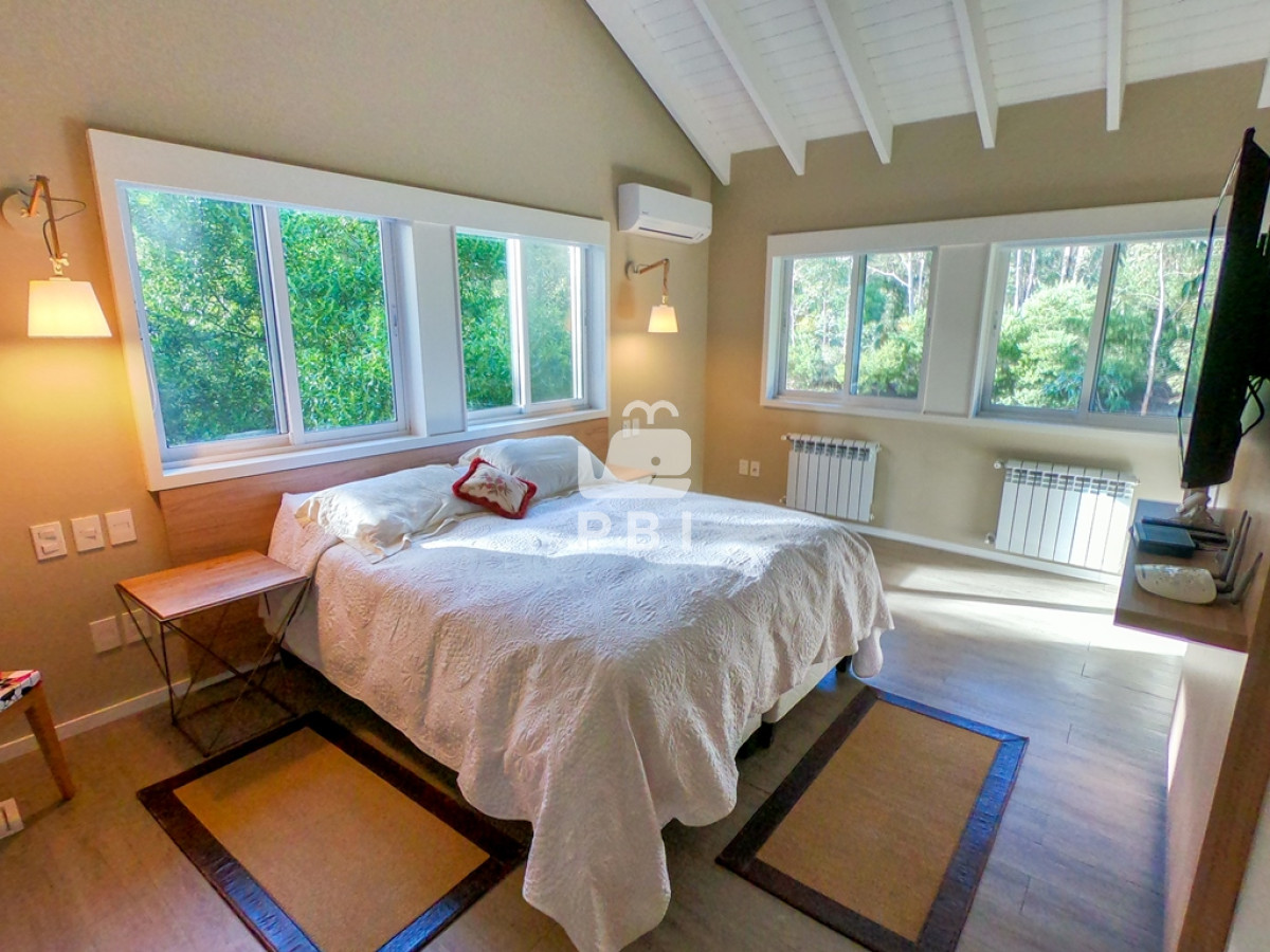 Q2FzYSBlbiBEZXNpZ24gVmlsbGFnZSAzIGRvcm1pdG9yaW9zIC0gUmVmIDogUEJJMTUxOA==