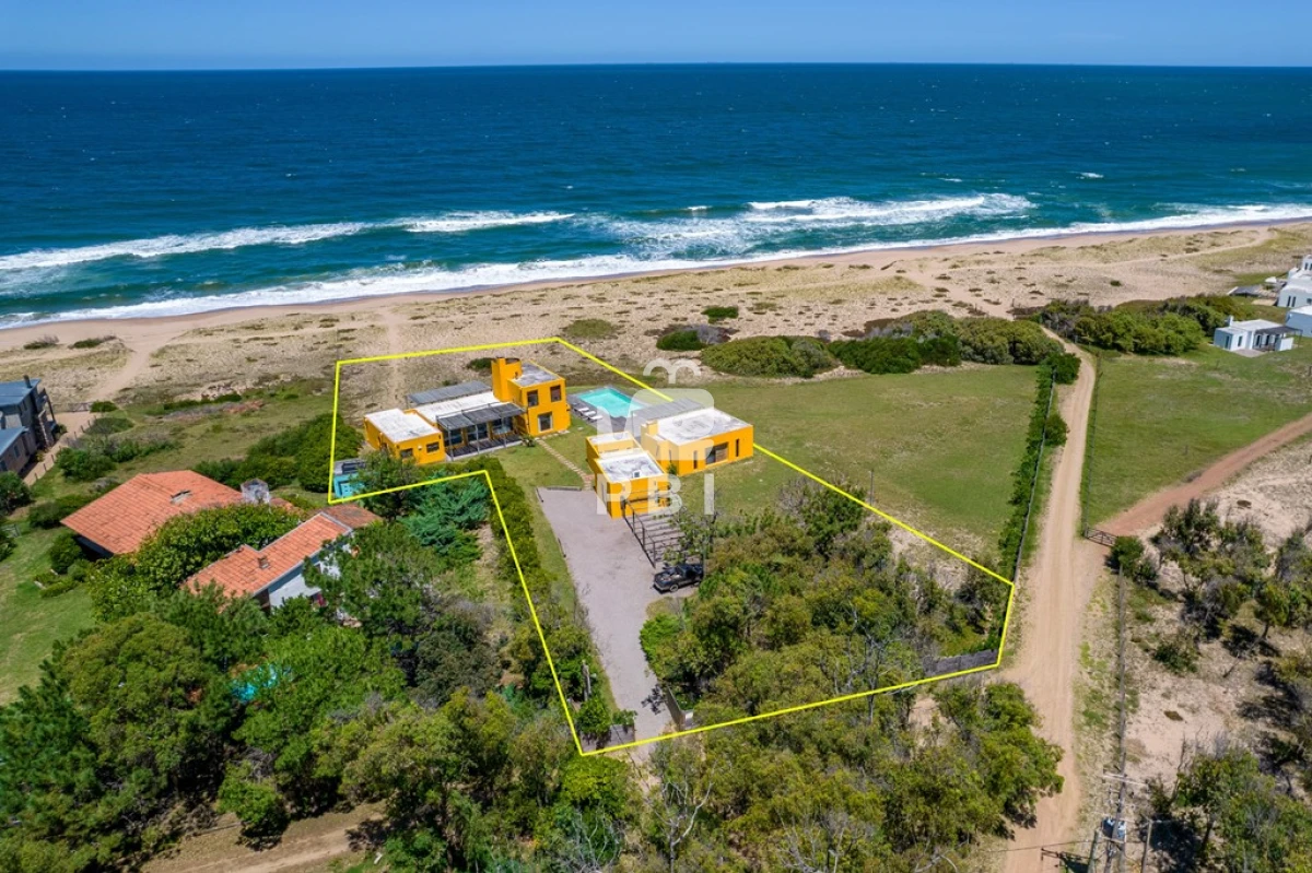 Q2FzYSA0IERPUk1JVE9SSU9TIGVuIEJhaGlhIGRlbCBQaW5hciwgUHVudGEgQmFsbGVuYSAtIFJlZiA6IFBCSTI2NDU=