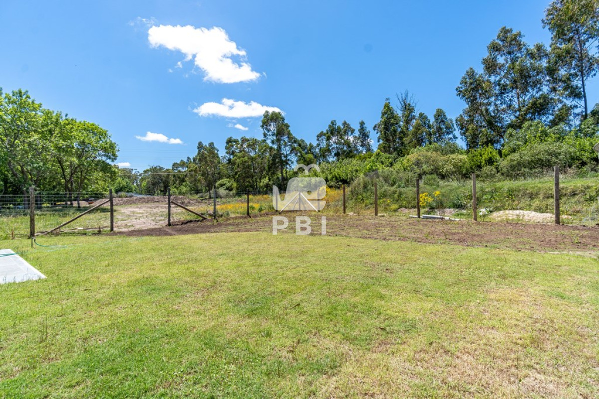 Q2FzYSA0IERPUk1JVE9SSU9TIGVuIENhbWlubyBMdXNzaWNoLCBQdW50YSBCYWxsZW5hIC0gUmVmIDogUEJJMjQ3NA==