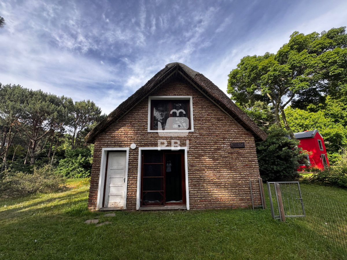 Q2FzYSBlbiBWZW50YSwgUG9ydGV6dWVsbyBCb3NxdWUgLSBSZWYgOiBQQkkxNTQyMw==