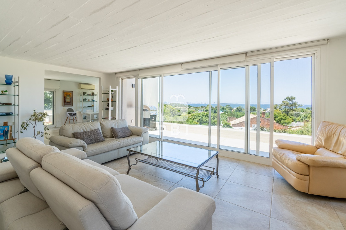 Q2FzYSBlbiB2ZW50YSBlbiBMYXMgR3J1dGFzLCBQdW50YSBCYWxsZW5hICAtIFJlZiA6IFBCSTE1NTM0