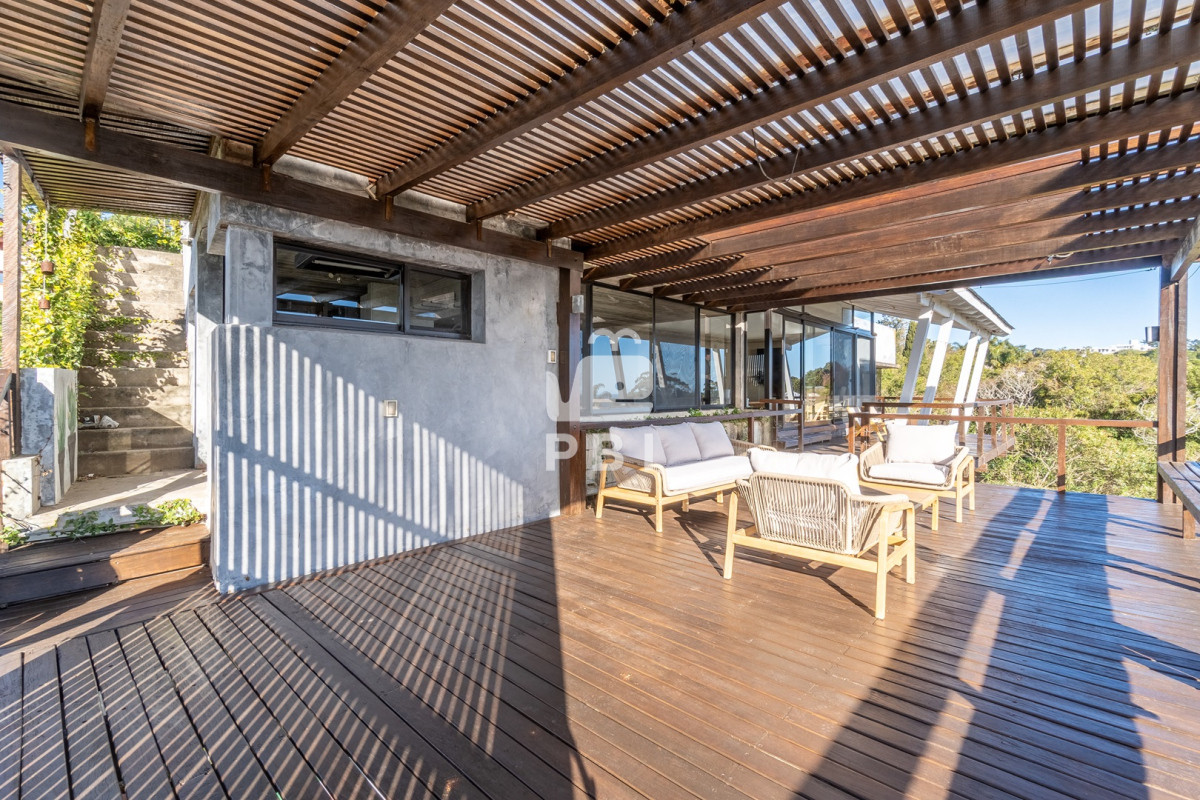 Q2FzYSBlbiBMb21vIERlIExhIEJhbGxlbmEgNSBkb3JtaXRvcmlvcyAtIFJlZiA6IFBCSTE3OTg=