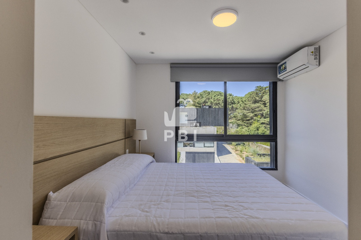 Q2FzYSAzIERPUk1JVE9SSU9TIGVuIENsdWIgZGVsIExhZ28sIFB1bnRhIEJhbGxlbmEgLSBSZWYgOiBQQkkyNjUx