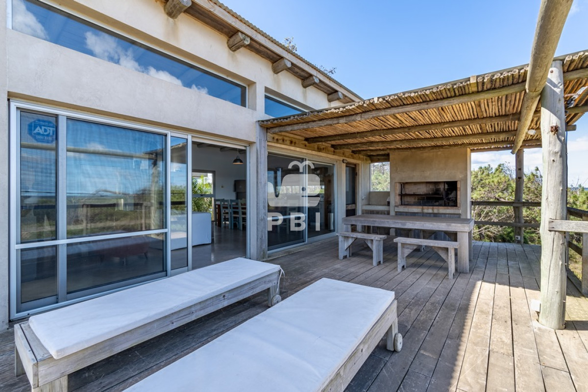 Q2FzYSA0IERPUk1JVE9SSU9TIGVuIE9jZWFuIFBhcmssIFB1bnRhIEJhbGxlbmEgLSBSZWYgOiBQQkkyNjQw