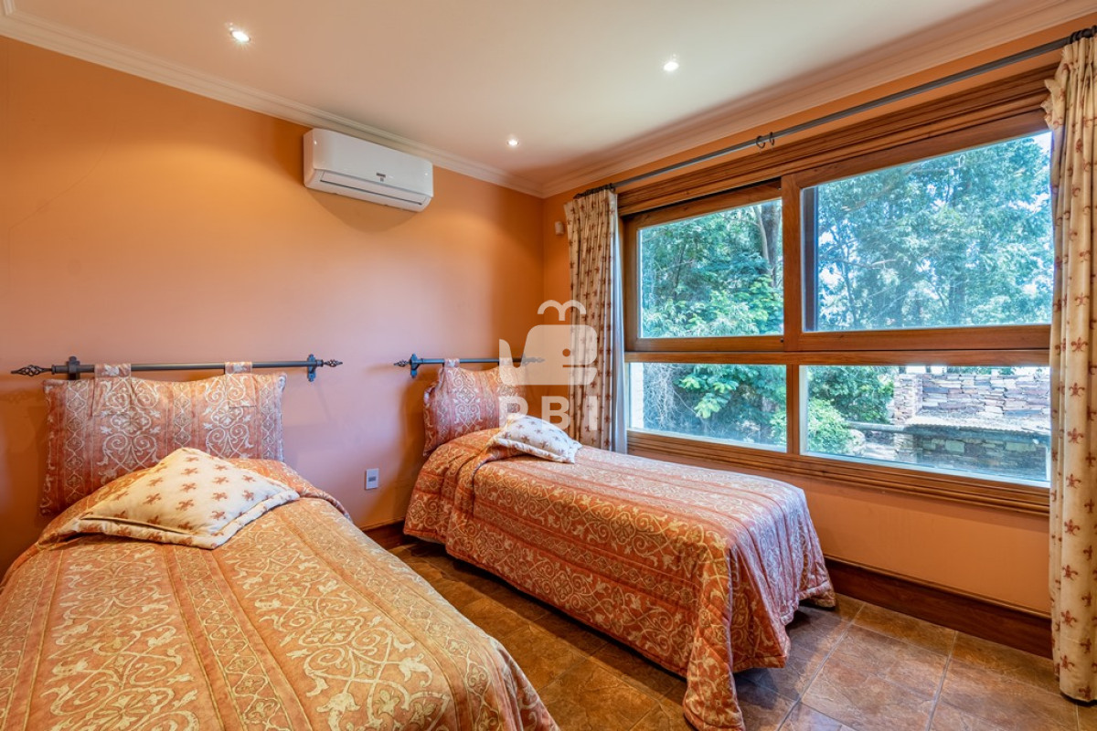 Q2FzYSBlbiBTb2xhbmEgNCBkb3JtaXRvcmlvcyAtIFJlZiA6IFBCSTY0MQ==