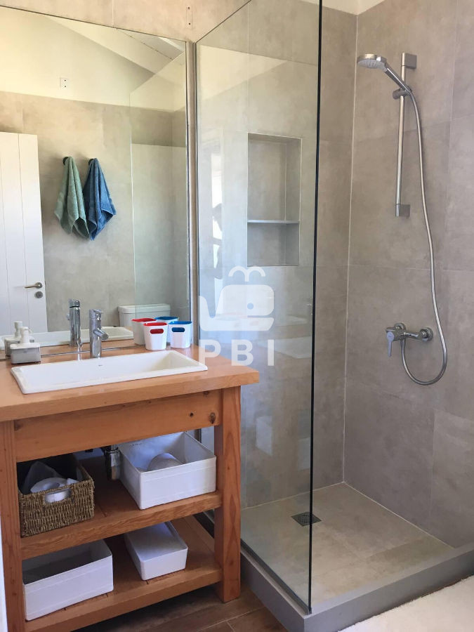 Q2FzYSAzIERPUk1JVE9SSU9TIGVuIGxhIEJhcnJhICAtIFJlZiA6IFBCSTEyMTUw