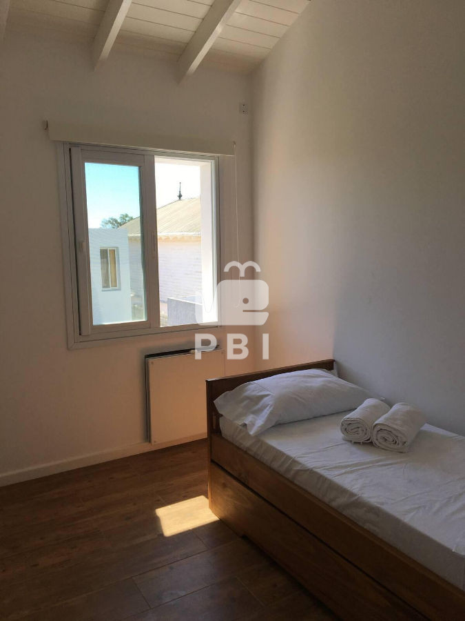 Q2FzYSAzIERPUk1JVE9SSU9TIGVuIGxhIEJhcnJhICAtIFJlZiA6IFBCSTEyMTUw