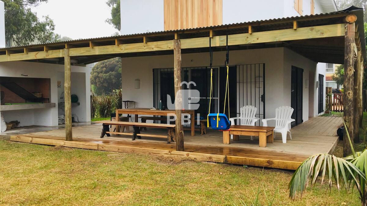 Q2FzYSAzIERPUk1JVE9SSU9TIGVuIGxhIEJhcnJhICAtIFJlZiA6IFBCSTEyMTUw