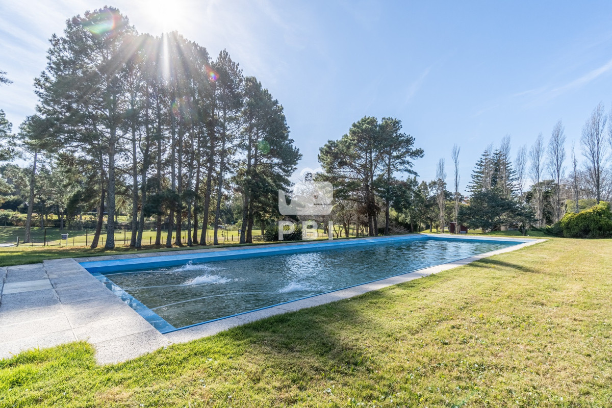 TWFnbmlmaWNhIHByb3BpZWRhZCBlbiBlbCBHb2xmICAtIFJlZiA6IFBCSTEyMDc5