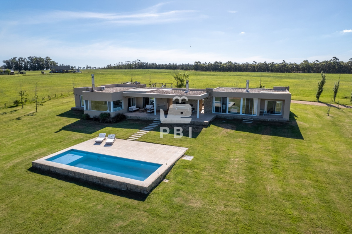 Q2FzYSBlbiBMYWd1bmEgZGUgbG9zIENpc25lcyAtIFJlZiA6IFBCSTEyODQw