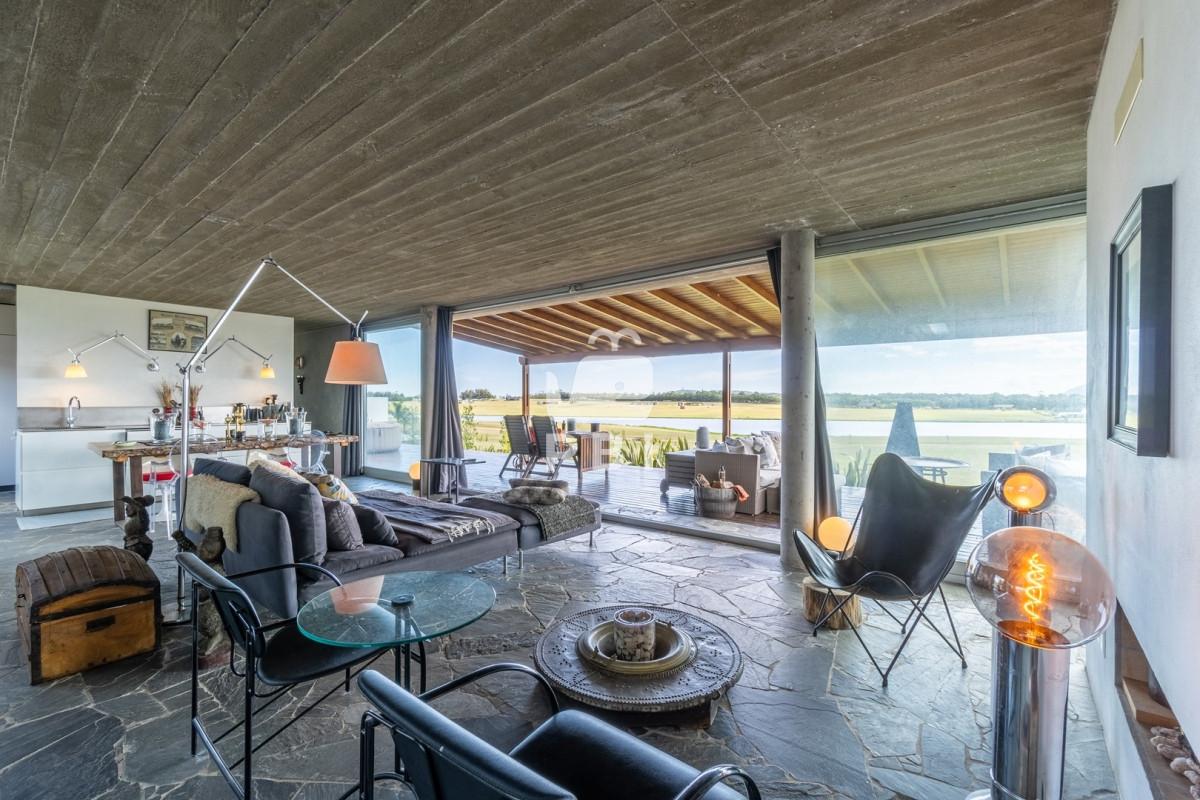 VmVudGEgQ2FzYSBkZSAyIGRvcm1pdG9yaW9zIGVuIExhZ3VuYSBkZSBsb3MgQ2lzbmVzIC0gUHVudGEgQmFsbGVuYSAtIFJlZiA6IFBCSTEzNDgz