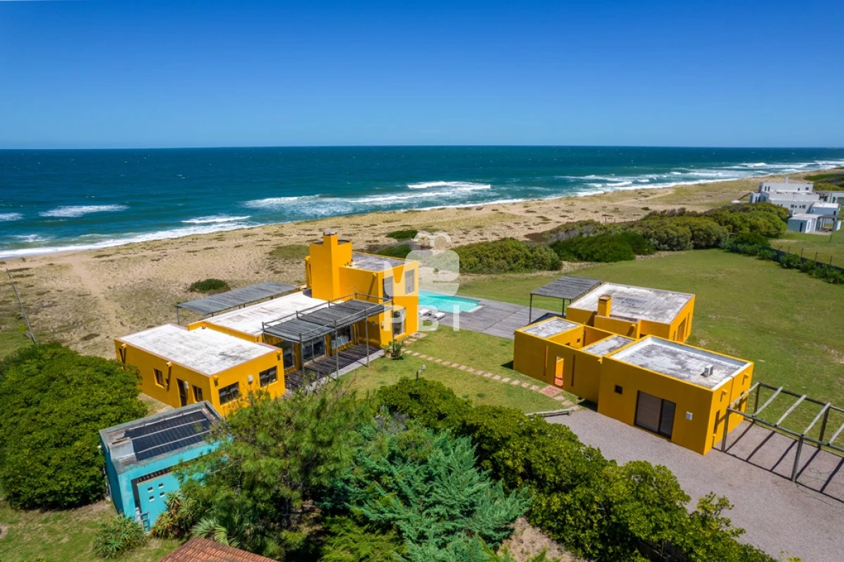 Q2FzYSA0IERPUk1JVE9SSU9TIGVuIEJhaGlhIGRlbCBQaW5hciwgUHVudGEgQmFsbGVuYSAtIFJlZiA6IFBCSTI2NDU=