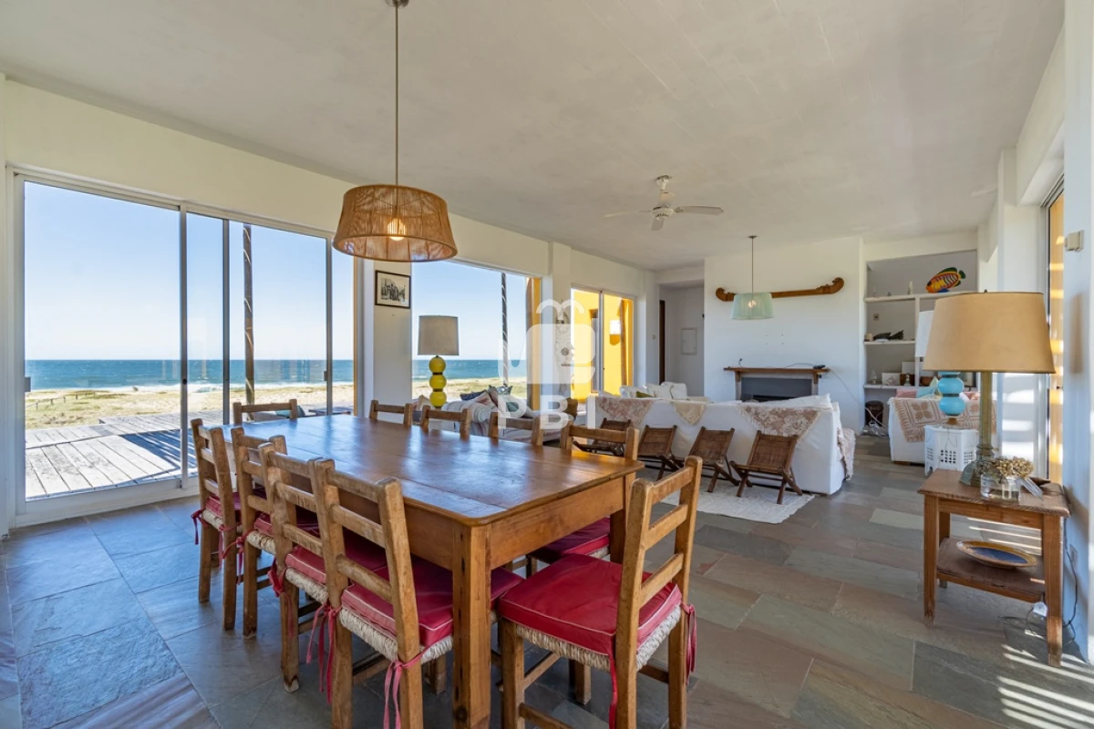 Q2FzYSA0IERPUk1JVE9SSU9TIGVuIEJhaGlhIGRlbCBQaW5hciwgUHVudGEgQmFsbGVuYSAtIFJlZiA6IFBCSTI2NDU=