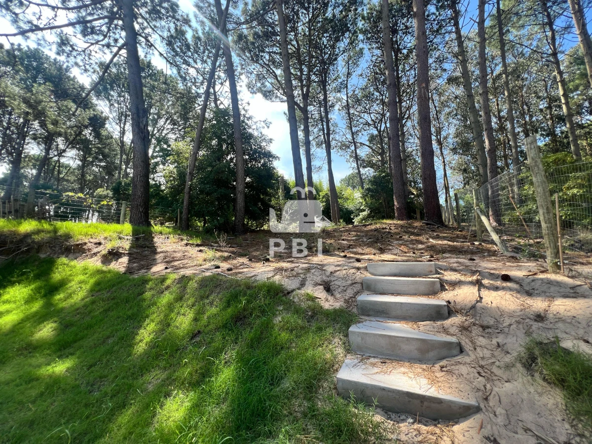 Q2FzYSBlbiB2ZW50YSBlbiBDbHViIERlbCBMYWdvLCBQdW50YSBCYWxsZW5hICAtIFJlZiA6IFBCSTE0NzAx