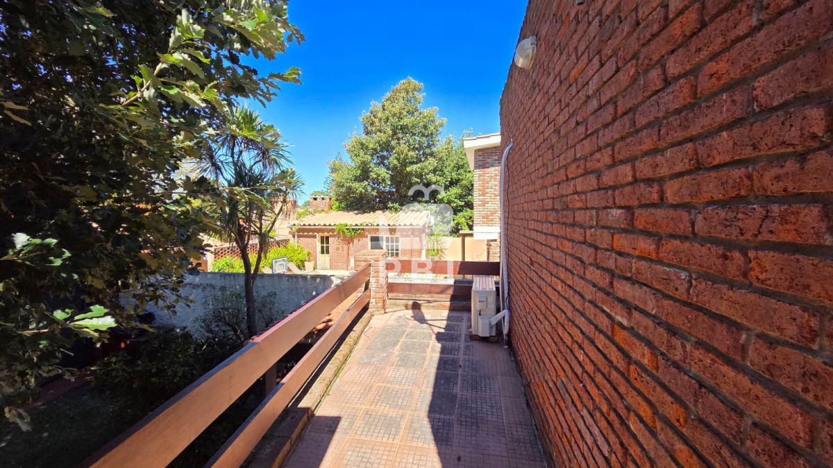 Q2FzYSAzIGRvcm1pdG9yaW9zIGVuIFB1bnRhIGRlbCBFc3RlIC0gUmVmIDogUEJJMTU3NzA=