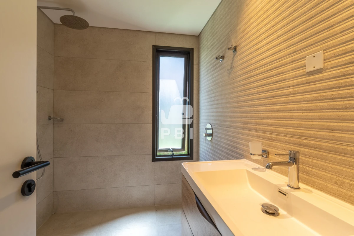 Q2FzYSBlbiB2ZW50YSBlbiBQaWVkcmFzIGRlbCBDaGlsZW5vLCBNYWxkb25hZG8uIC0gUmVmIDogUEJJMTU1NzU=