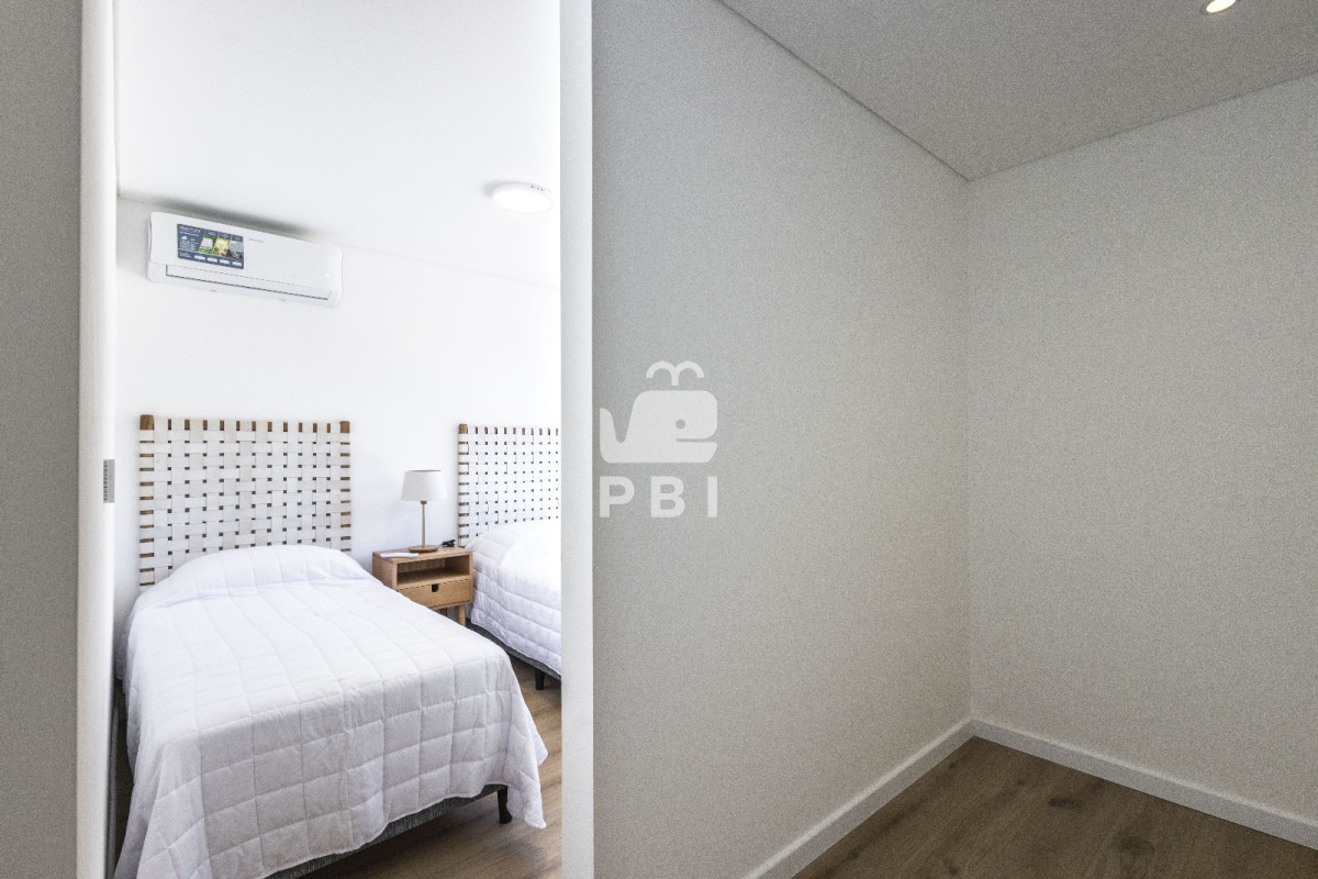 Q2FzYSAzIERPUk1JVE9SSU9TIGVuIENsdWIgZGVsIExhZ28sIFB1bnRhIEJhbGxlbmEgLSBSZWYgOiBQQkkyNjUx