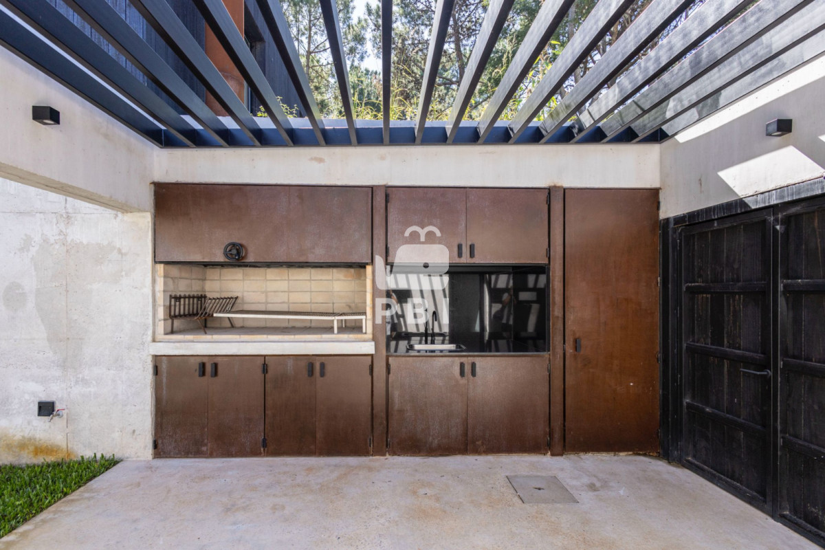 Q2FzYSAzIERPUk1JVE9SSU9TIGVuIENsdWIgZGVsIExhZ28sIFB1bnRhIEJhbGxlbmEgLSBSZWYgOiBQQkkyNjUy