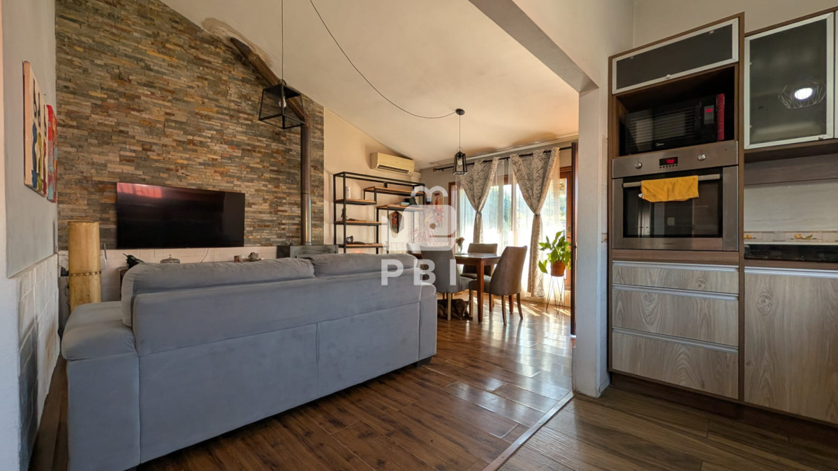 Q2FzYSAyIGRvcm1pdG9yaW9zICsgb2ZpY2luYSwgTWFsZG9uYWRvIFBhcmsgLSBSZWYgOiBQQkkxNTgwNQ==