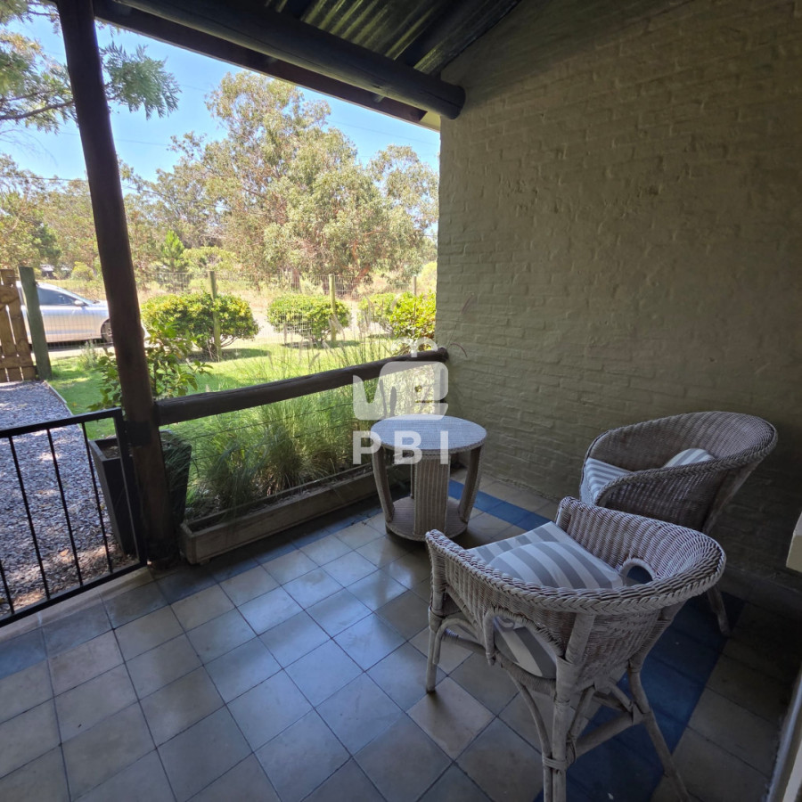 Q2FzYSBkZSAzIGRvcm1pdG9yaW9zLCBMYSBCYXJyYSAtIFJlZiA6IFBCSTE1Njg2