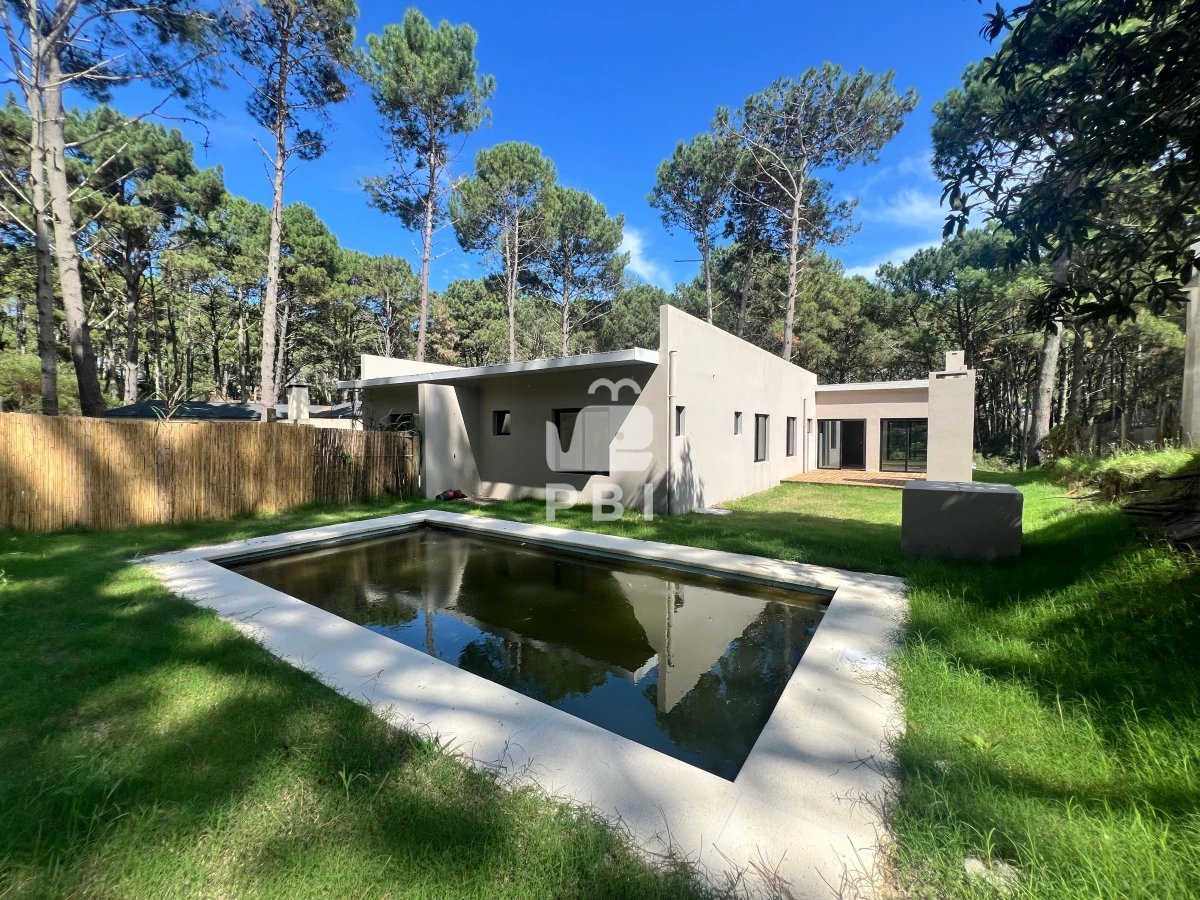 Q2FzYSBlbiB2ZW50YSBlbiBDbHViIERlbCBMYWdvLCBQdW50YSBCYWxsZW5hICAtIFJlZiA6IFBCSTE0NzAx