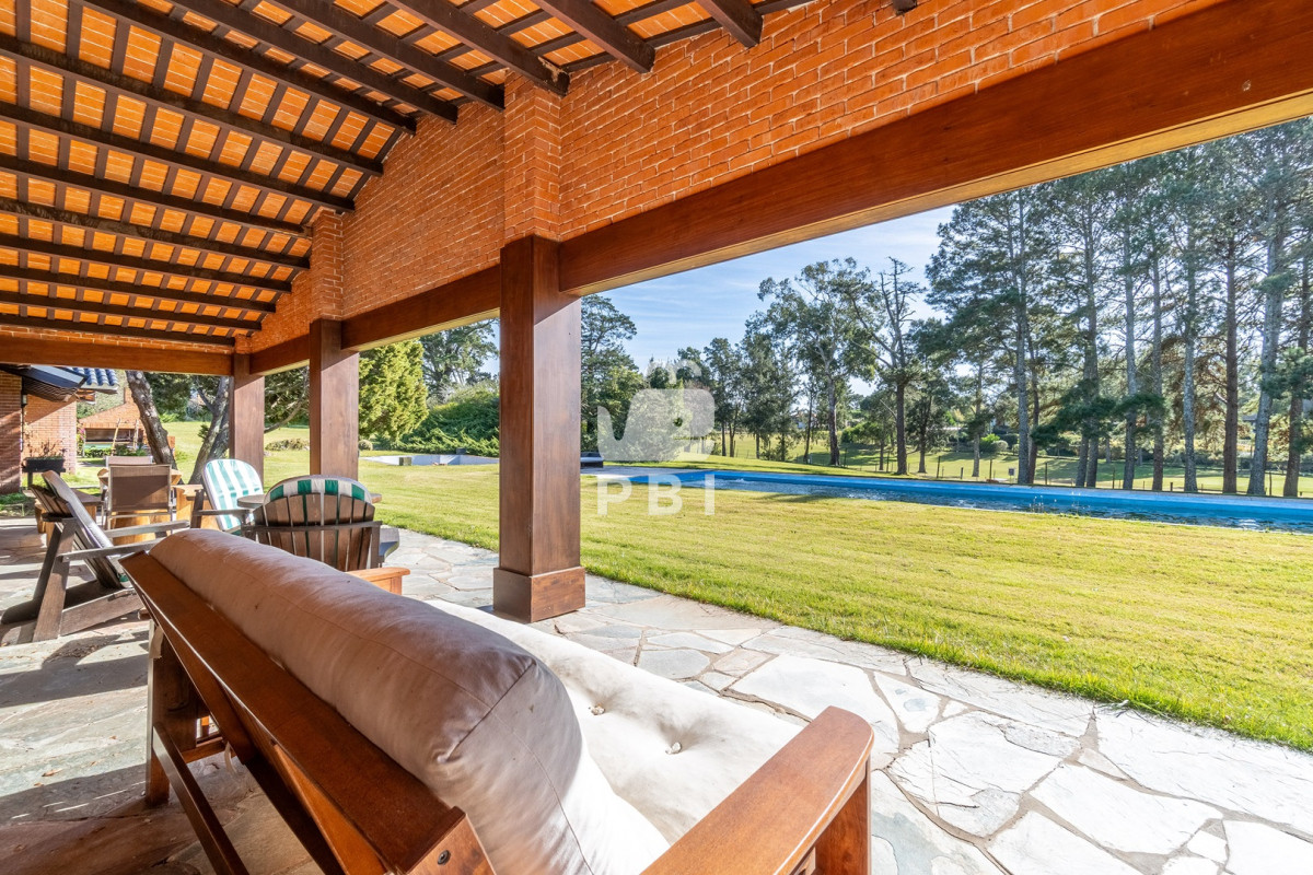 TWFnbmlmaWNhIHByb3BpZWRhZCBlbiBlbCBHb2xmICAtIFJlZiA6IFBCSTEyMDc5