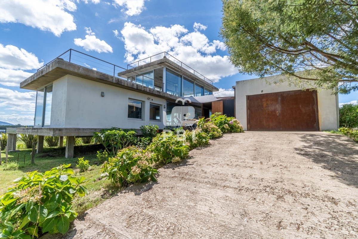 VmVudGEgQ2FzYSBkZSAyIGRvcm1pdG9yaW9zIGVuIExhZ3VuYSBkZSBsb3MgQ2lzbmVzIC0gUHVudGEgQmFsbGVuYSAtIFJlZiA6IFBCSTEzNDgz