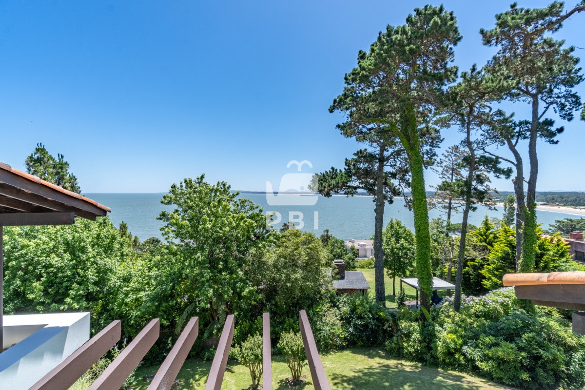 Lomo de la Ballena - GoPunta - Portal Inmobiliario de Punta del Este - Maldonado