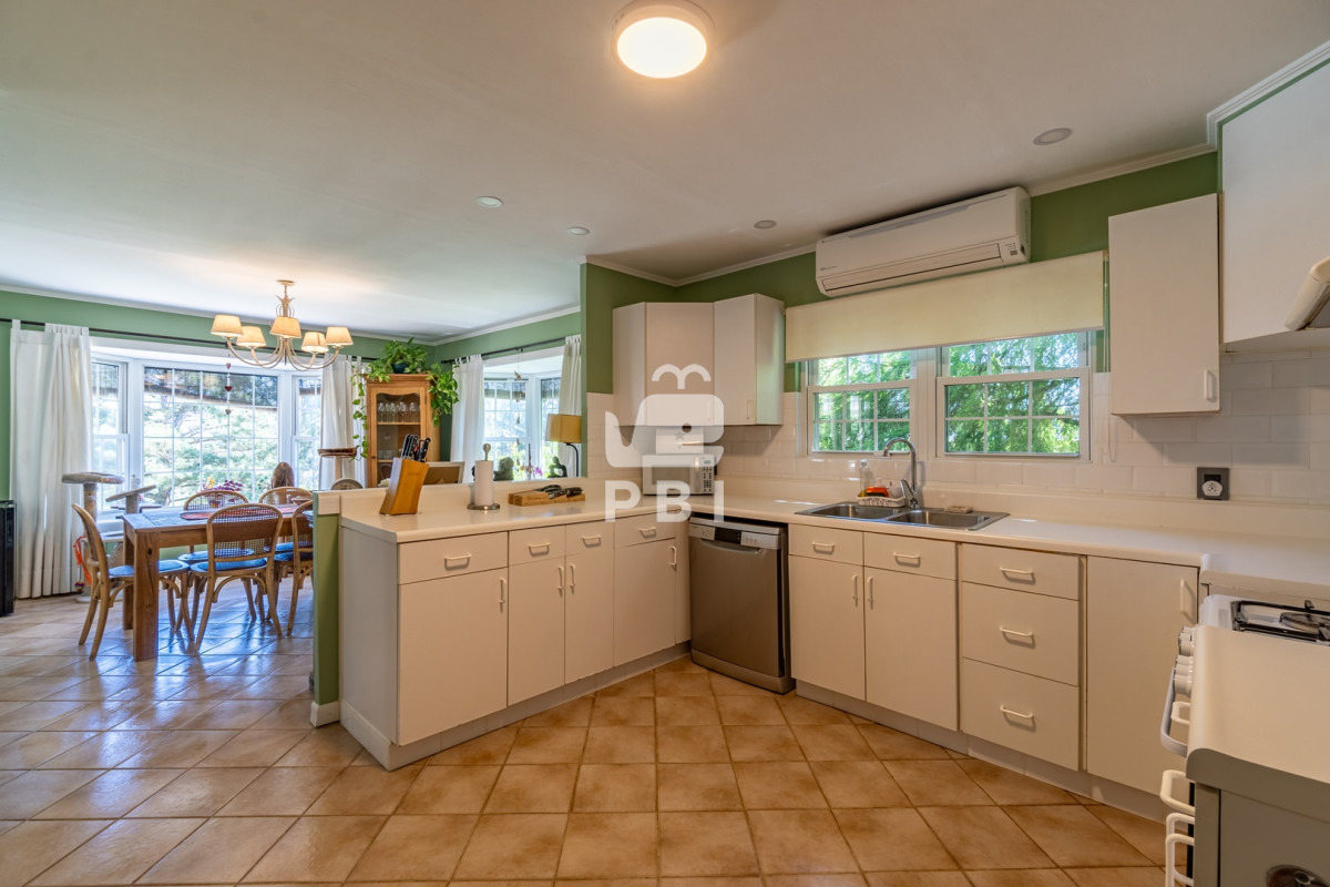 Q2FzYSBkZSAzIGRvcm1pdG9yaW9zIGVuIExhcyBDdW1icmVzLCBQdW50YSBCYWxsZW5hIC0gUmVmIDogUEJJMTMwNDQ=