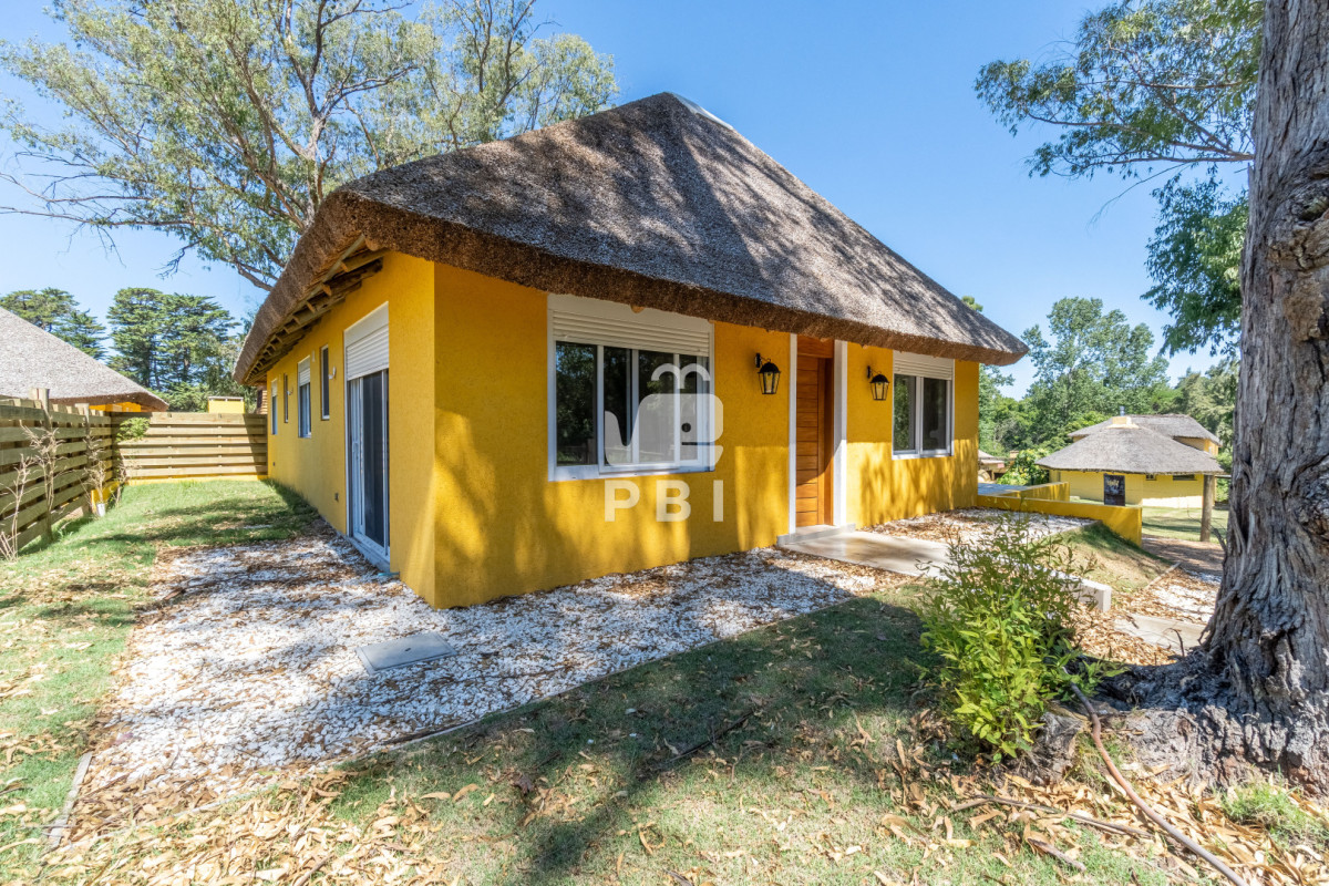 Q2FzYSBlbiB2ZW50YSBlbiBNYWxkb25hZG8sIE1hbGRvbmFkby4gLSBSZWYgOiBQQkkxNTU3MQ==