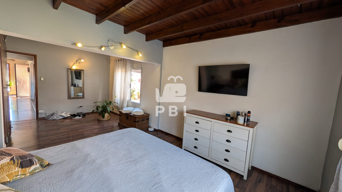 Q2FzYSAyIGRvcm1pdG9yaW9zICsgb2ZpY2luYSwgTWFsZG9uYWRvIFBhcmsgLSBSZWYgOiBQQkkxNTgwNQ==