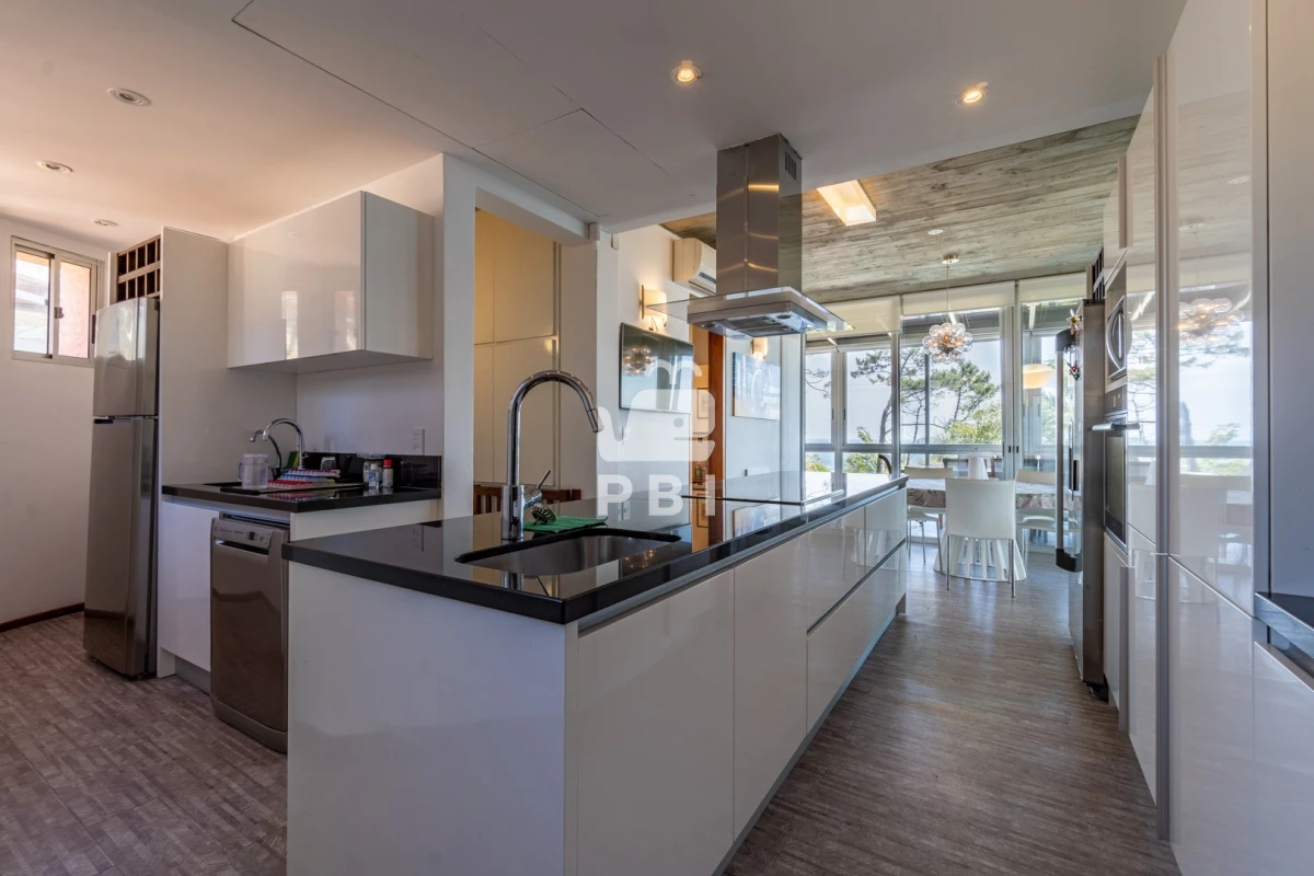 Q2FzYSBlbiB2ZW50YSBlbCBhY2FudGlsYWRvIDQgZG9ybWl0b3Jpb3MgZW4gUHVudGEgQmFsbGVuYSAtIFJlZiA6IFBCSTcyMw==