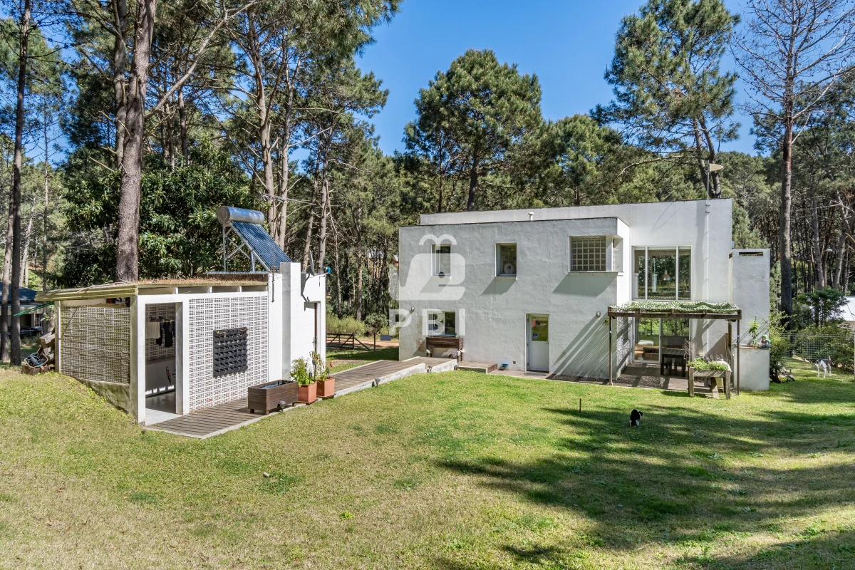 Q2FzYSBlbiB2ZW50YSBlbiBDbHViIERlbCBMYWdvLCBQdW50YSBCYWxsZW5hICAtIFJlZiA6IFBCSTE0OTE1