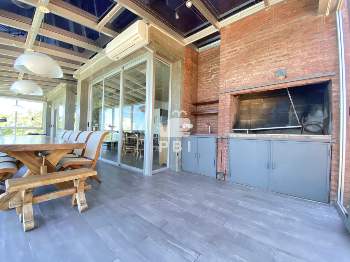 RXhjZXBjaW9uYWwgUHJvcGllZGFkIGVuIFJpbmNvbmFkYSBBbHRhIGNvbiBWaXN0YXMgSW5pZ3VhbGFibGVzIC0gUmVmIDogUEJJNzIz