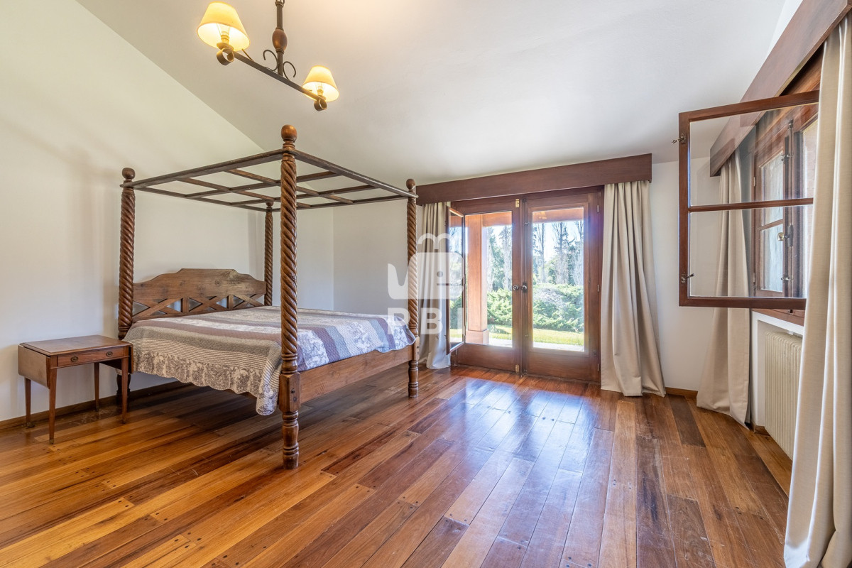 TWFnbmlmaWNhIHByb3BpZWRhZCBlbiBlbCBHb2xmICAtIFJlZiA6IFBCSTEyMDc5