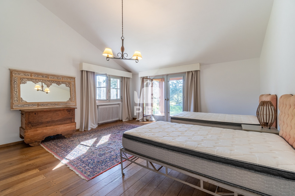 TWFnbmlmaWNhIHByb3BpZWRhZCBlbiBlbCBHb2xmICAtIFJlZiA6IFBCSTEyMDc5