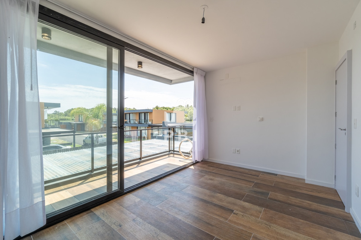 Q2FzYSBkZSAzIGRvcm1pdG9yaW9zIGVuIEdydXRhcyBWaWxsYWdlLCBQdW50YSBCYWxsZW5hIC0gUmVmIDogUEJJMTMxODg=