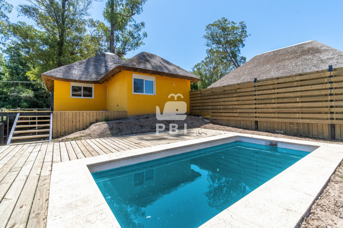 Q2FzYSBlbiB2ZW50YSBlbiBNYWxkb25hZG8sIE1hbGRvbmFkby4gLSBSZWYgOiBQQkkxNTU3MQ==