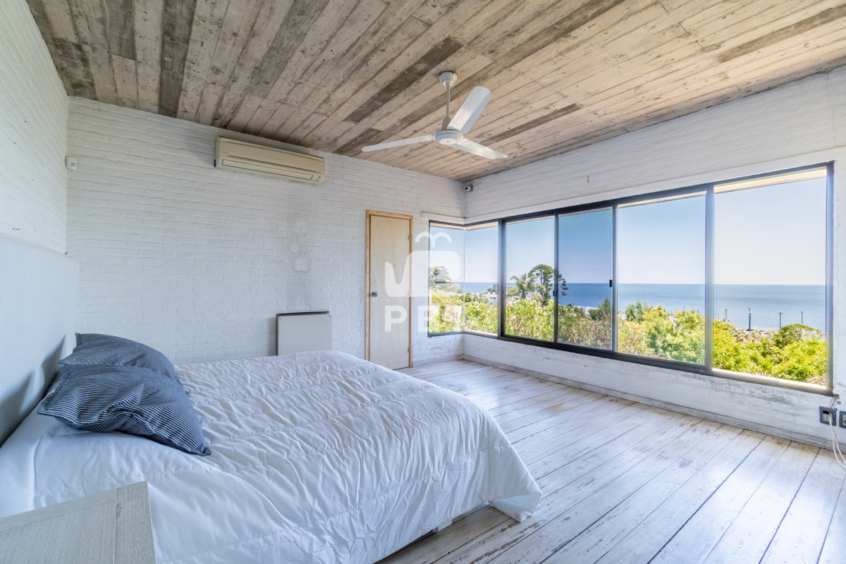 Q2FzYSBlbiBMb21vIERlIExhIEJhbGxlbmEgNSBkb3JtaXRvcmlvcyAtIFJlZiA6IFBCSTE3OTg=