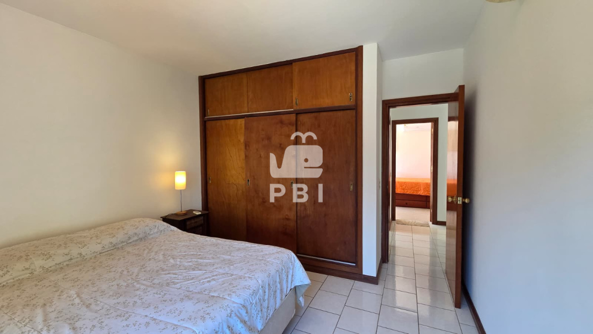 Q2FzYSAzIGRvcm1pdG9yaW9zIGVuIFB1bnRhIGRlbCBFc3RlIC0gUmVmIDogUEJJMTU3NzA=