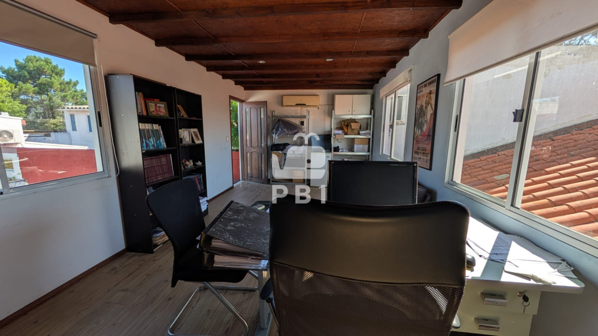 Q2FzYSAyIGRvcm1pdG9yaW9zICsgb2ZpY2luYSwgTWFsZG9uYWRvIFBhcmsgLSBSZWYgOiBQQkkxNTgwNQ==